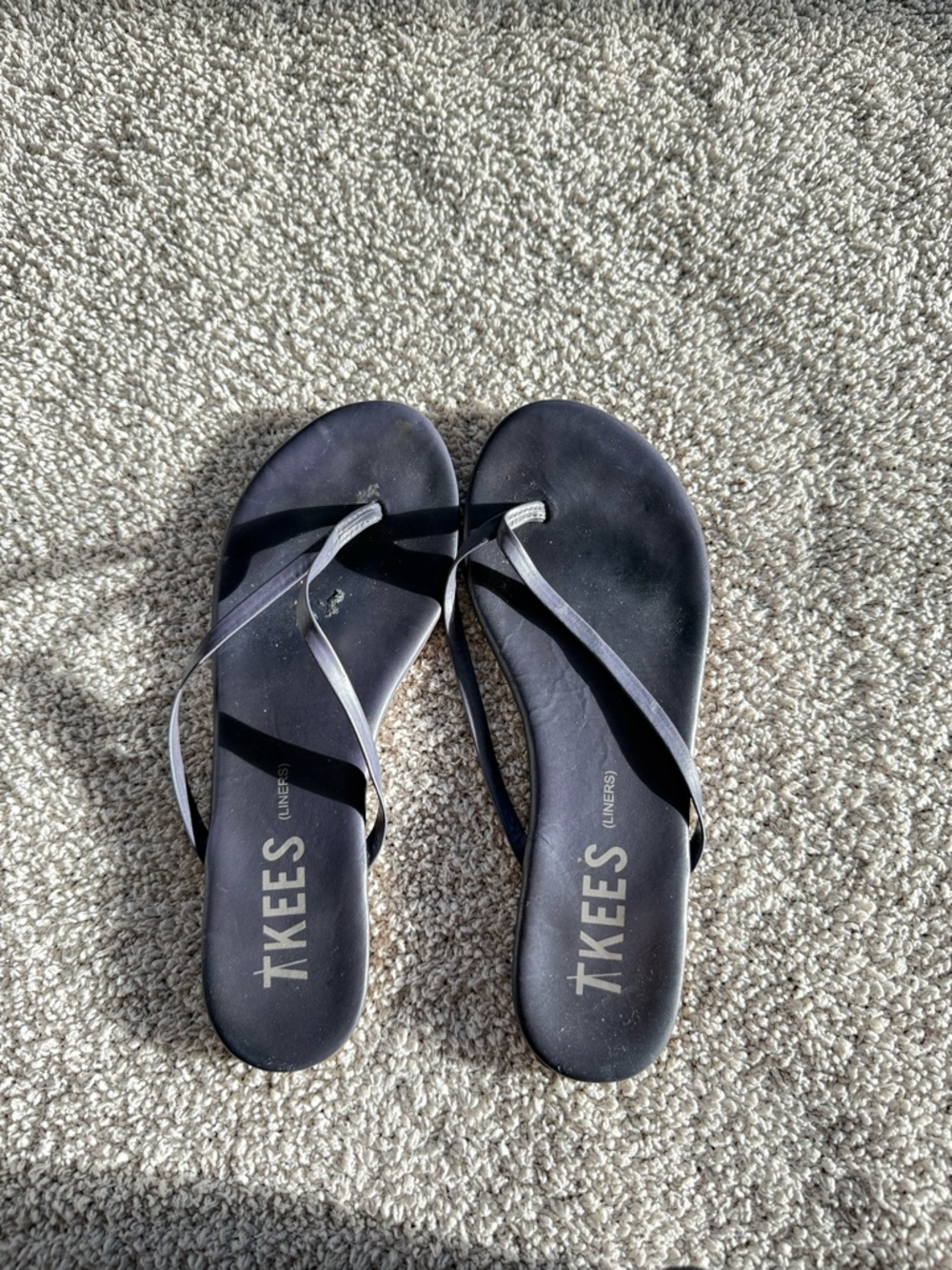 TKEES Black Minimalist Strappy Sandals